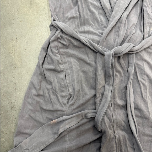SKIMS Robe Size M | Gray Long Sleeve Lounge Robe | Belted | As Is - Picture 2 of 3